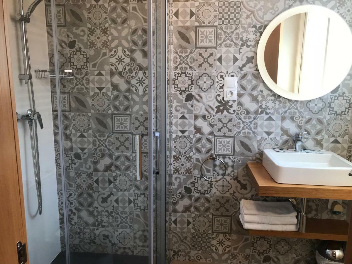Hostal La Romanica ساباذيل المظهر الخارجي الصورة