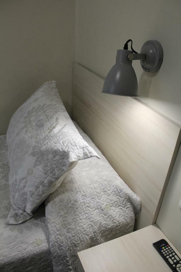 Hostal La Romanica ساباذيل المظهر الخارجي الصورة