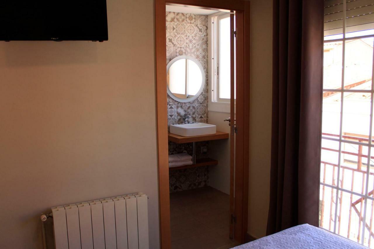 Hostal La Romanica ساباذيل المظهر الخارجي الصورة
